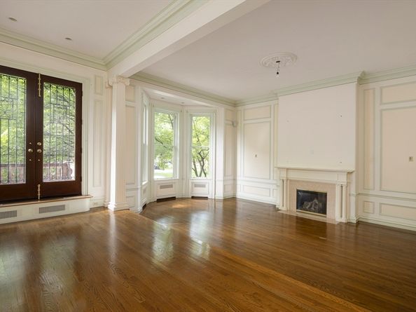129 Commonwealth Avenue, Boston MA 02116
