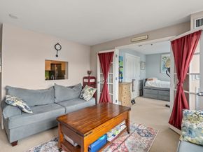 113 Sumner St 32, Boston MA 02128