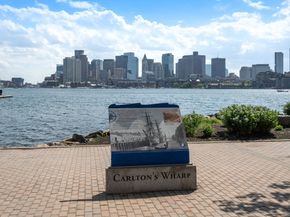 113 Sumner St 32, Boston MA 02128