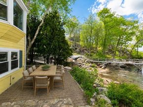 16 Tidal Cove Way, Gloucester MA 01930