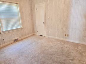 17 Cedar St, Southbridge MA 01550