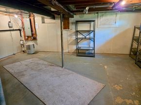 17 Cedar St, Southbridge MA 01550