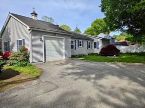 17 Cedar St, Southbridge MA 01550