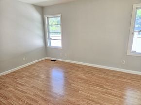 17 Cedar St, Southbridge MA 01550