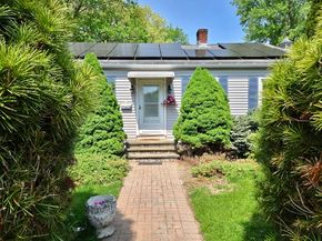 17 Cedar St, Southbridge MA 01550