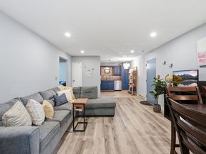 6 Walker Rd 4, North Andover MA 01845