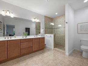 28 Kennedy Rd B, Gloucester MA 01930