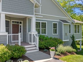 28 Kennedy Rd B, Gloucester MA 01930