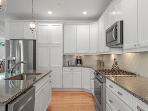 28 Kennedy Rd B, Gloucester MA 01930