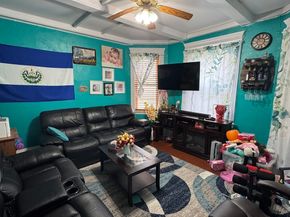 79 Grove, Chelsea MA 02150