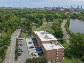 231 Coolidge Ave 409, Watertown MA 02472