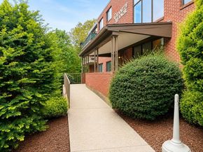 10 Rutledge St 1B, Worcester MA 01604