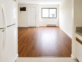 10 Rutledge St 1B, Worcester MA 01604