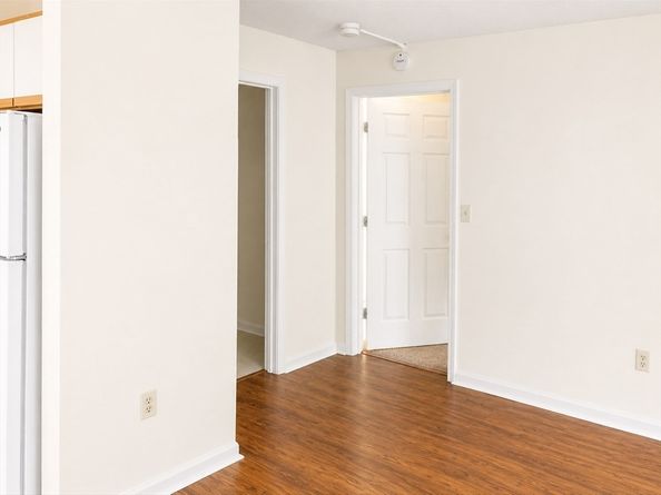 10 Rutledge St 1B, Worcester MA 01604