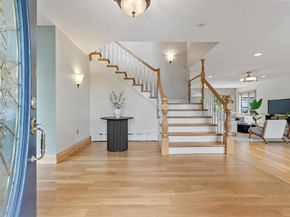 258 Hill St, Leominster MA 01453