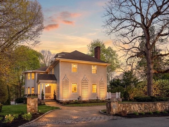 10 Rangeley Road, Winchester MA 01890