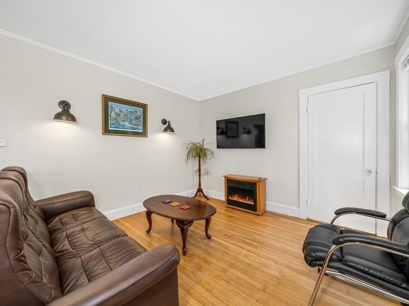 181 Beechwood St, Cohasset MA 02025