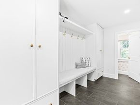 39 Fairbanks Ave, Wellesley MA 02481