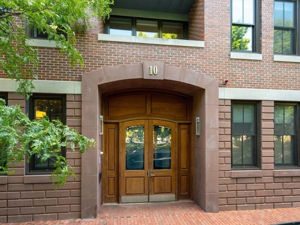 10 St George 301, Boston MA 02118