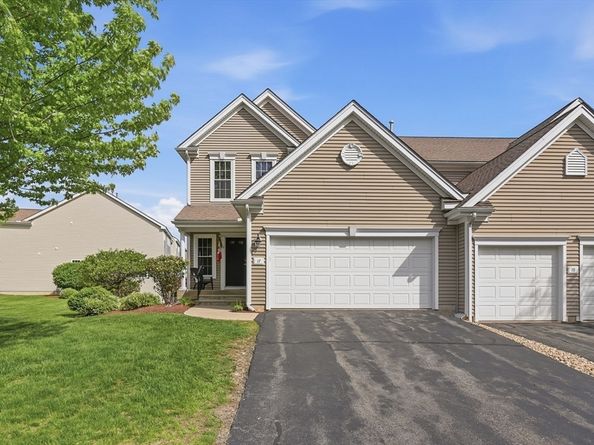17 Tulip Circle 17, Grafton MA 01560