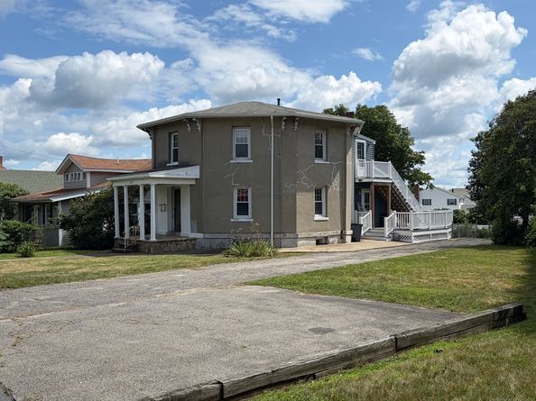 312 Plantation St, Worcester MA 01604
