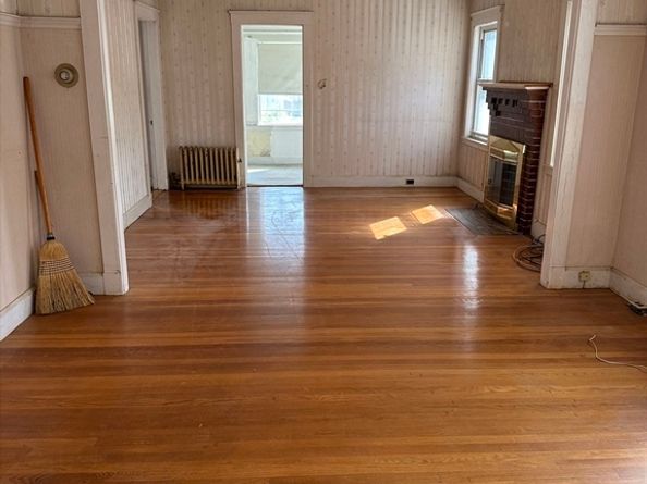 131 Farrington St, Quincy MA 02170