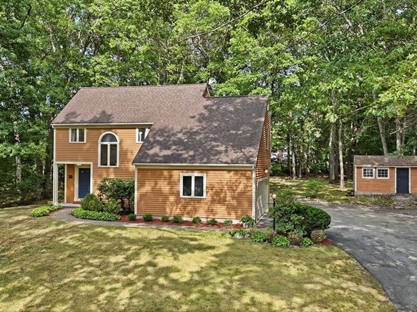 65 Bennett Street, Hudson MA 01749