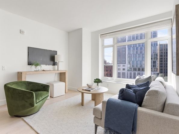 100 Lovejoy Wharf 6C, Boston MA 02114