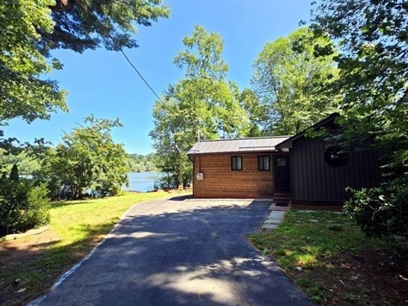 35 Willowwood Ave, Stoughton MA 02072