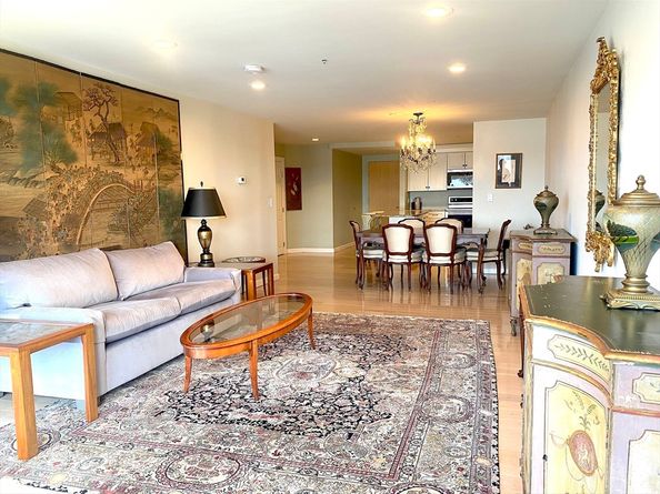 2001 Marina Drive 704, Quincy MA 02171