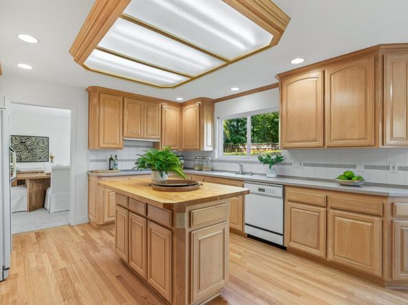 319 Montclair Road, Los Gatos CA 95032