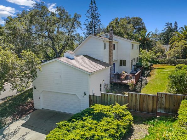 319 Montclair Road, Los Gatos CA 95032
