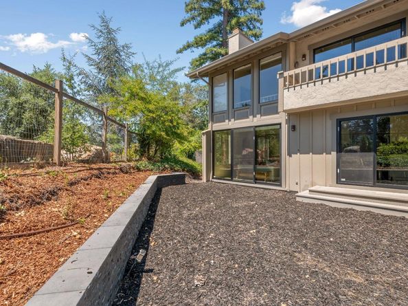 700 Sand Hill Circle, Menlo Park CA 94025