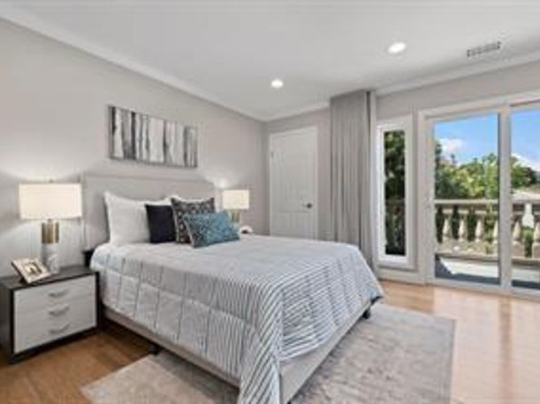 11 Mayflower Lane 242, San Carlos CA 94070