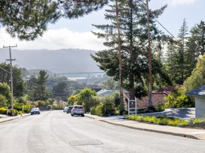 132 Lakeshore Drive, San Mateo CA 94402