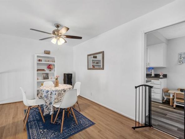 14293 Foothill Blvd 19, Sylmar (los Angeles) CA 91342