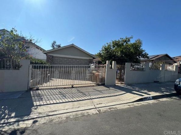 1756 Howard Ave, San Ysidro (san Diego) CA 92173
