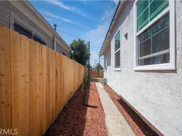 1471 E 41st Place, Los Angeles CA 90011