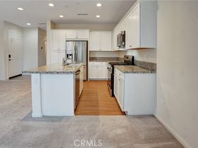 22824 W Olive Way, West Hills (los Angeles) CA 91304