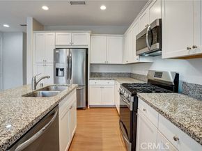 22824 W Olive Way, West Hills (los Angeles) CA 91304