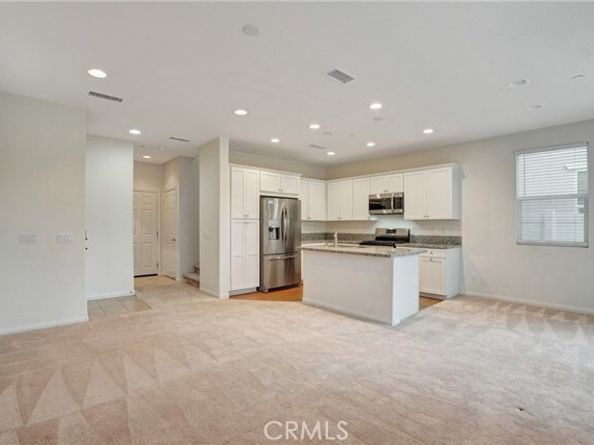 22824 W Olive Way, West Hills (los Angeles) CA 91304