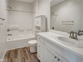 22824 W Olive Way, West Hills (los Angeles) CA 91304