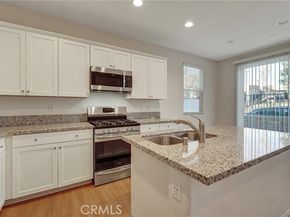 22824 W Olive Way, West Hills (los Angeles) CA 91304