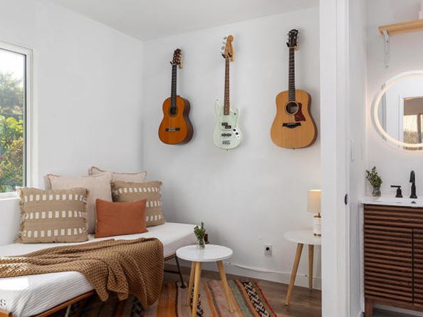 4142 Mercury Avenue, Santa Barbara CA 90031