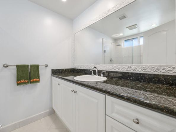 9263 La Shell Drive, Tujunga (los Angeles) CA 91042