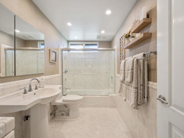 9263 La Shell Drive, Tujunga (los Angeles) CA 91042