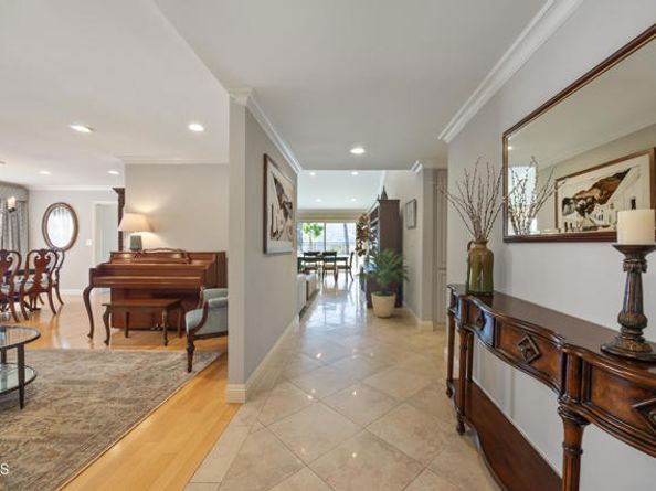 9263 La Shell Drive, Tujunga (los Angeles) CA 91042