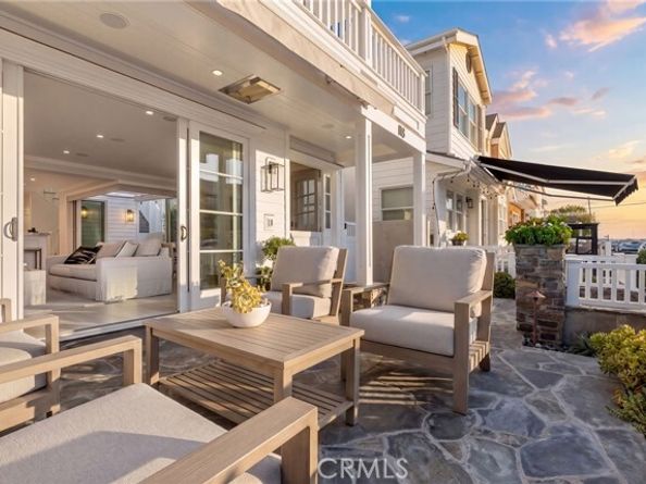 118 Sapphire, Newport Beach CA 92662