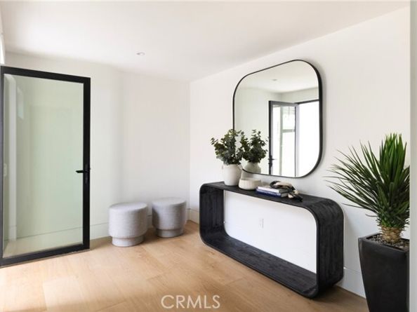 303 Goldenrod Avenue, Corona Del Mar (newport Beach) CA 92625