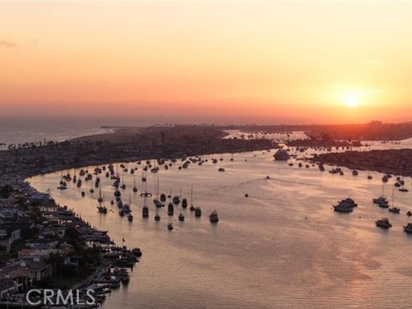 303 Goldenrod Avenue, Corona Del Mar (newport Beach) CA 92625